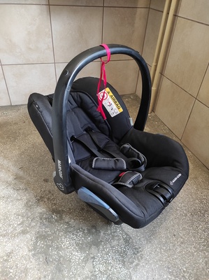 Elbląg Sprzedam nosidełko maxi Cosi Citi 0-13kg stan bdb w komplecie znajdują się adaptery polecam. ..