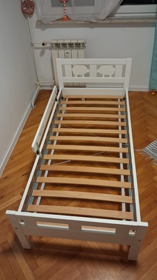 Elbląg Sprzedam ramę łóżka Ikea Kritter 691.854.35.Było używane kilka lat. Łóżko posiada drobne rysy i zadrapania jak