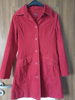 Elbląg Płaszcz H& M sztruks, kolor bordo, rozmiar 36,stan idealny