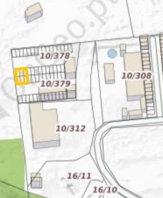 Elbląg Działki w Elblągu.
Na sprzedaż 12 działek po 18m².
Możliwość wykonania 12 garaży lub 2 hal po 108m².