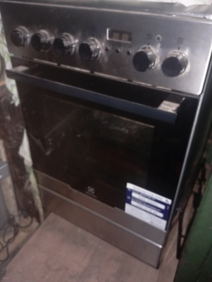 Elbląg Kuchenka gazowoelektryczna ELEKTROLUX 
Mało używana. w pełni sprawna. cena 200 zł. 
Cena nowej 1300zł.