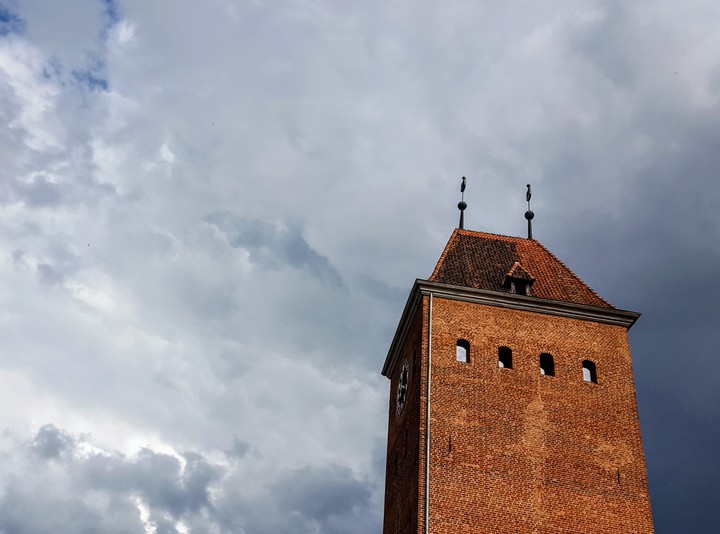 Batman nad Bramą Targową?. Kto się dobrze przypatrzy, zobaczy Batmana nad Bramą Targową ;)