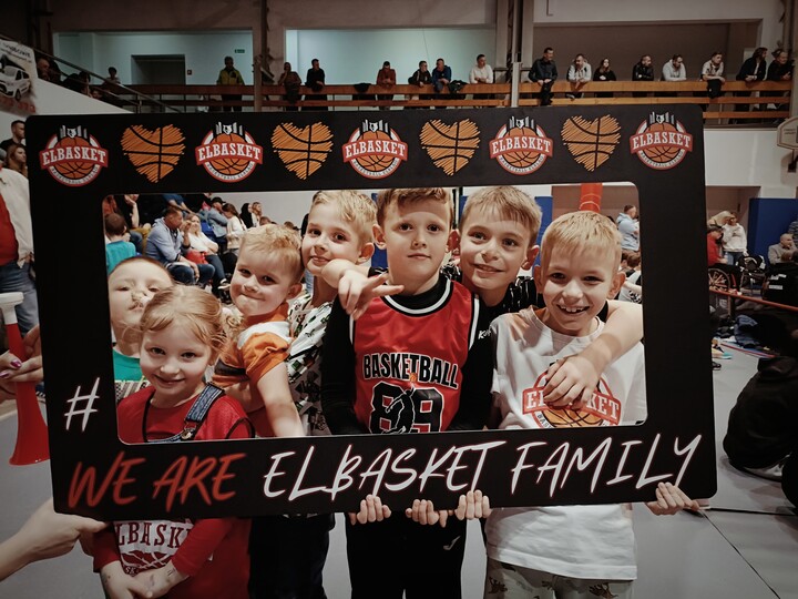 #weareelbasketfamily