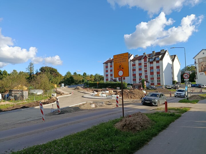 Wszystko na dobrej drodze. Budowa nowego ronda na Kościuszki oraz rozbudowa ulicy 13.Płk. Przeciwlotniczego zaczynają nabierać kształtów.