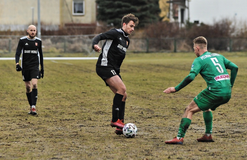 Zwycięstwo w drodze do utrzymania zdjęcie nr 236875