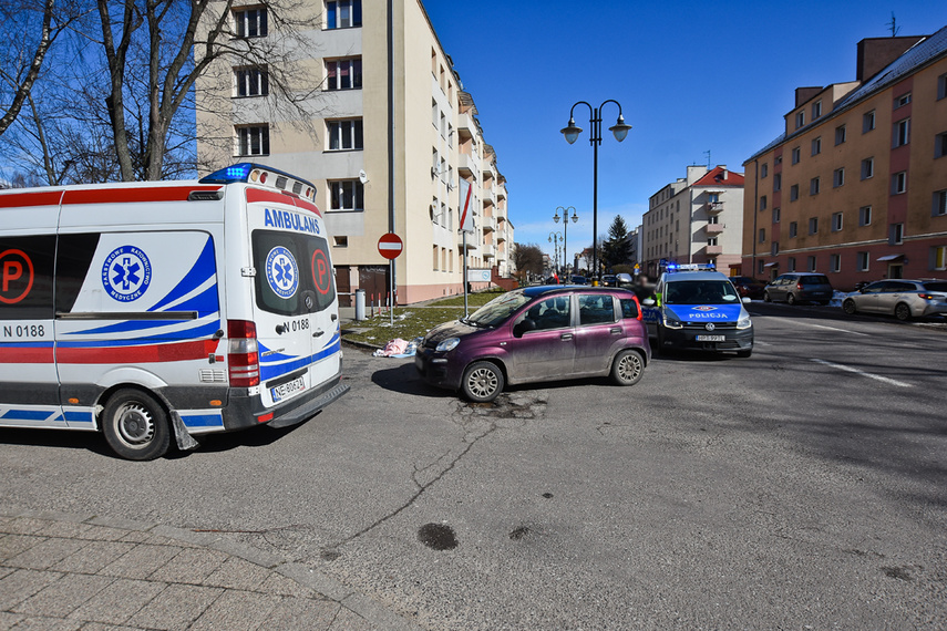 Potrącenie 32-latki na ul. Giermków zdjęcie nr 237077