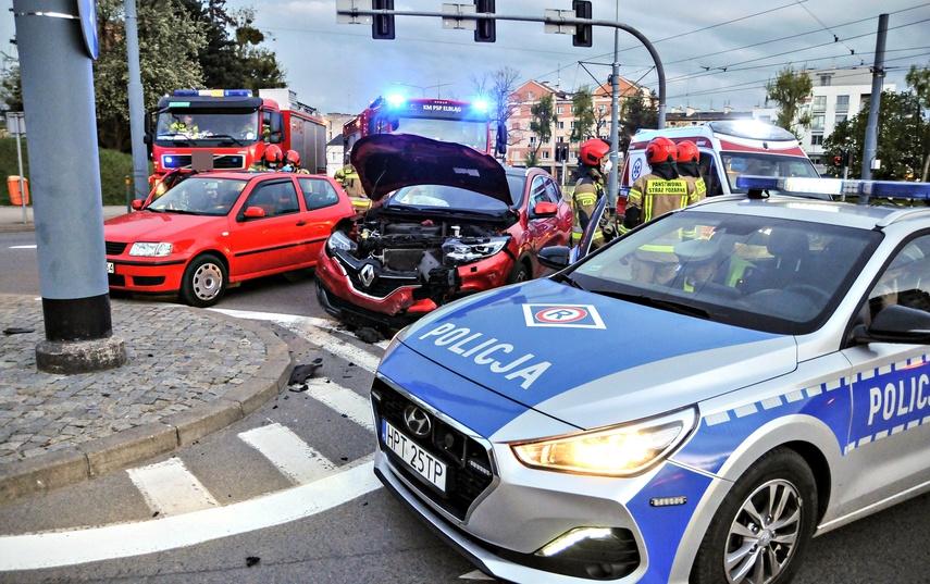  Kolejne zderzenie przy szkole muzycznej zdjęcie nr 239267