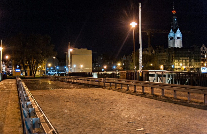 Elbląg Czytelnik: Co z oświetleniem na mostach?