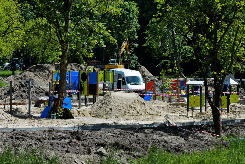 Coraz bliżej do rekreacji w parku Dolinka zdjęcie nr 240754