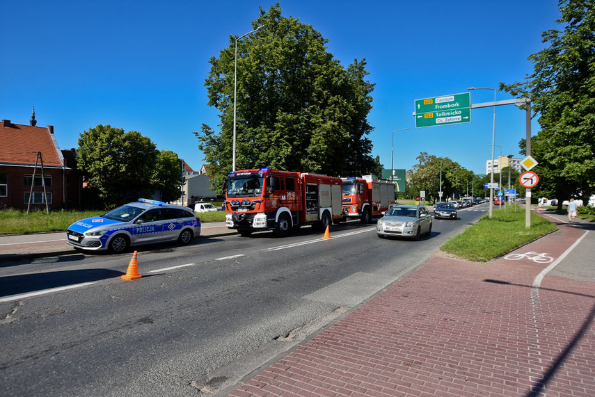 Elbląg Kolizja trzech aut przed mostem Wyszyńskiego