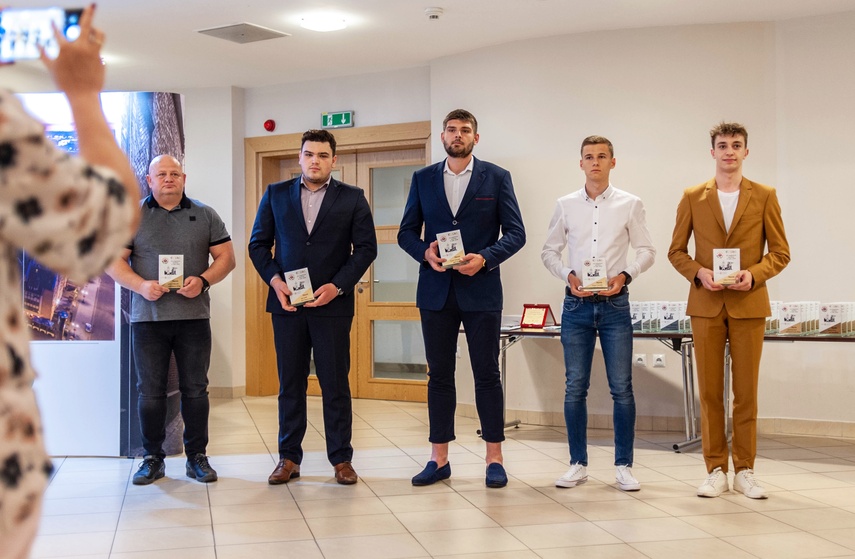 Nagrody sportowe zdjęcie nr 241886