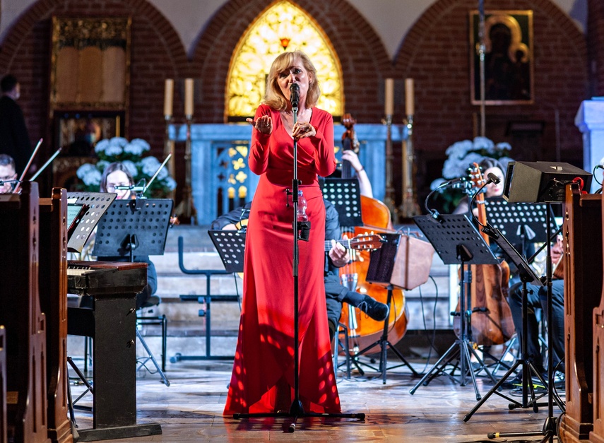 O miłości w katedrze zdjęcie nr 243461