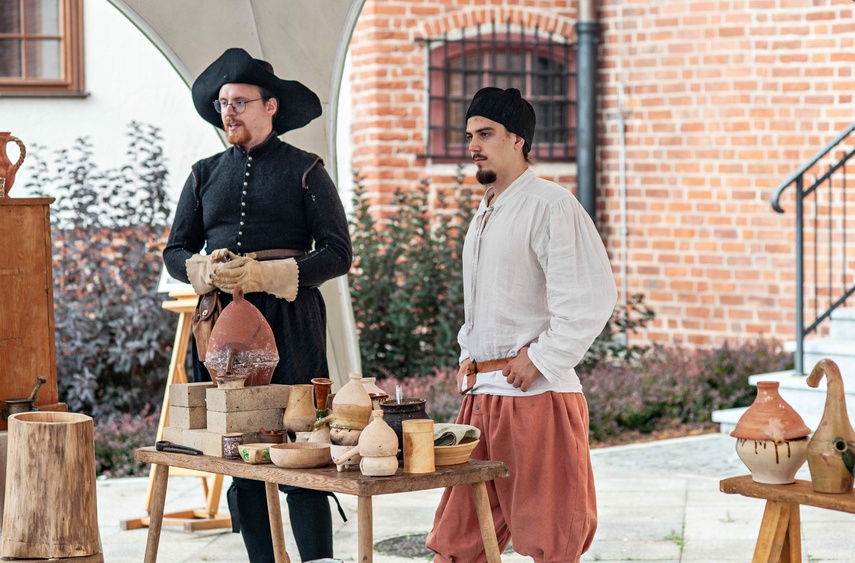 Z wina okowita, z ołowiu - złoto zdjęcie nr 246266