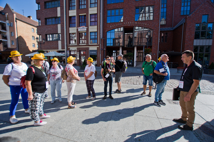 Elbląg Przodownicy turystyki pieszej odwiedzają Elbląg