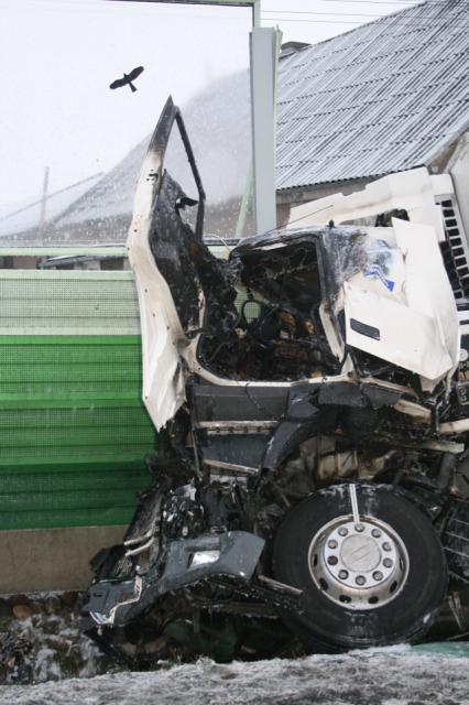 Elbląg TIR zderzył się z gimbusem