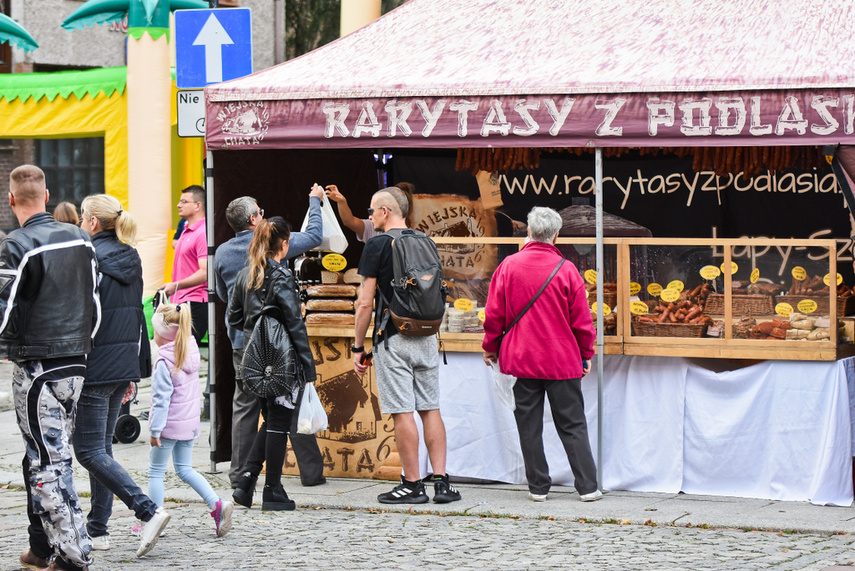 Na starówce kupisz lokalne produkty zdjęcie nr 248767