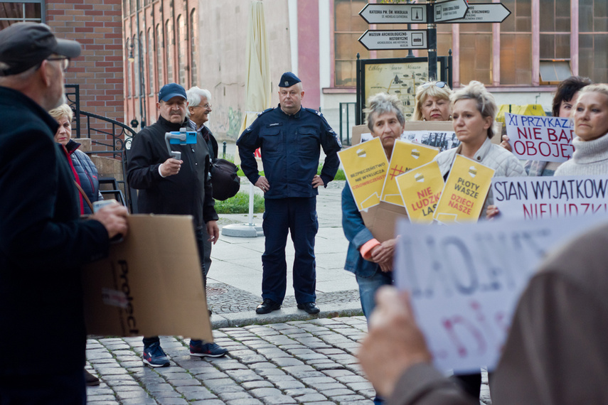 "Milczenie jest zgodą na taką sytuację" zdjęcie nr 249557