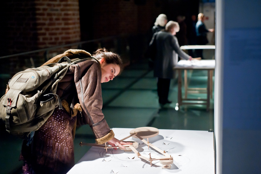 Elementaria. Od Euklidesa, przez średniowiecze, do Galerii EL zdjęcie nr 249708