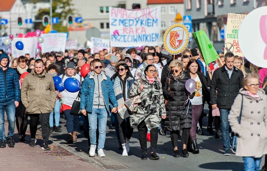 Kochają życie i pokazują to innym. Marsz Amazonek w Elblągu zdjęcie nr 250294