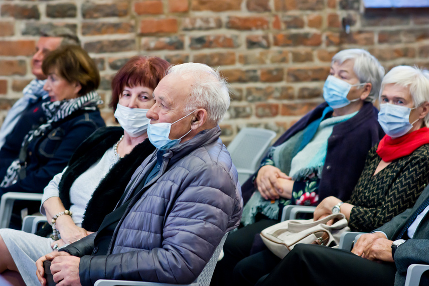 Ich troje ze stypendium zdjęcie nr 250410