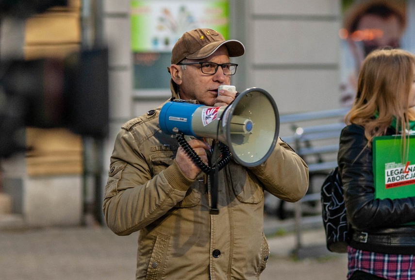 Prounijnie i przeciw wysokim cenom. Kolejny protest w Elblągu zdjęcie nr 250986