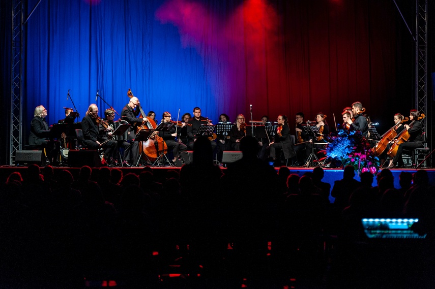 Zagrali i zaśpiewali dla Niepodległej zdjęcie nr 251705