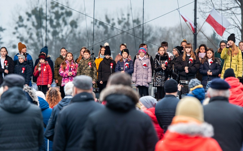 Narodowe Święto Niepodległości w Elblągu. "Pokazujemy ciągłość naszej historii" zdjęcie nr 251850