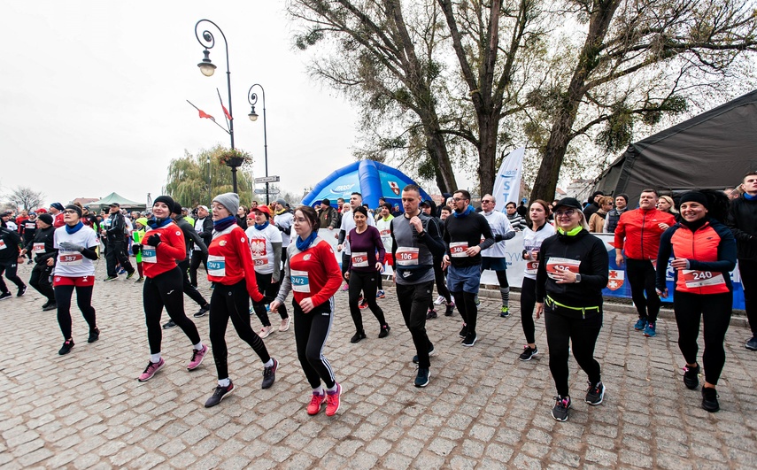 Elbląg Niepodległość świętowali w biegu