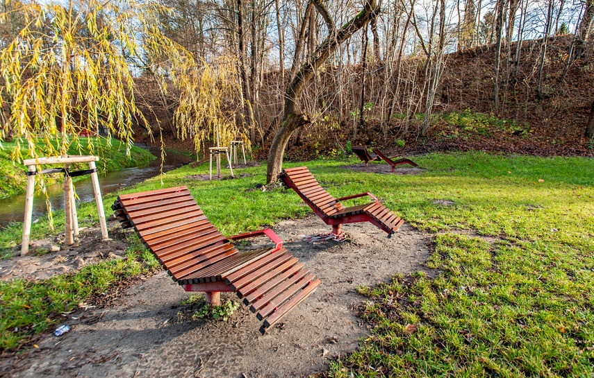 Przedłużają się prace w parku Dolinka zdjęcie nr 252484