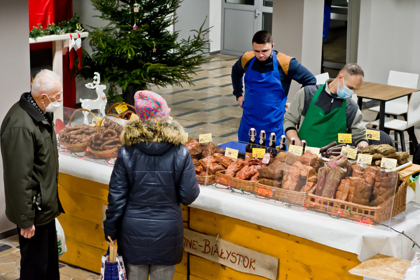 Elbląg Bombka na choinkę i prezent pod drzewko
