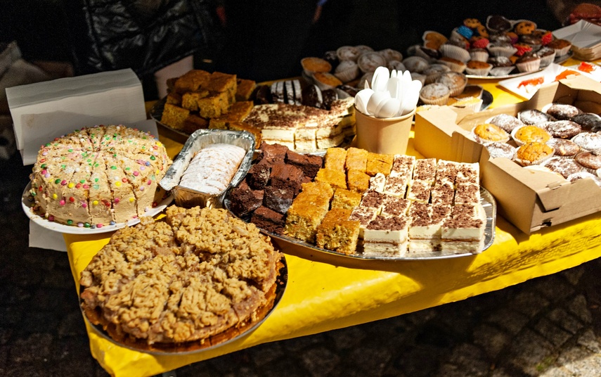 „Nie jesteś sam”, czyli wigilia na placu Dworcowym zdjęcie nr 253393