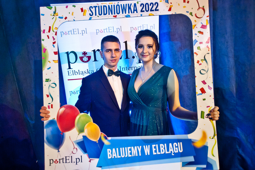 Studniówka I LO. „To jest wyjątkowy bal” zdjęcie nr 255086