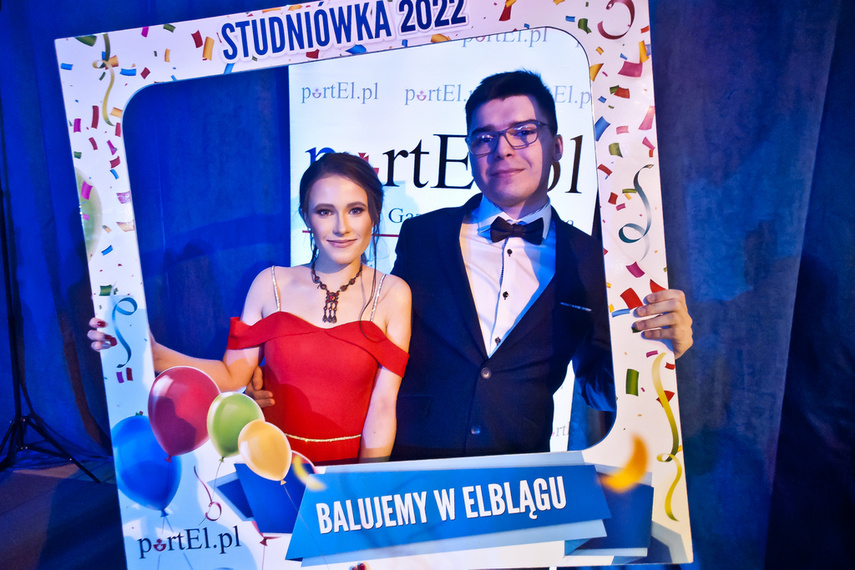 Studniówka I LO. „To jest wyjątkowy bal” zdjęcie nr 255039