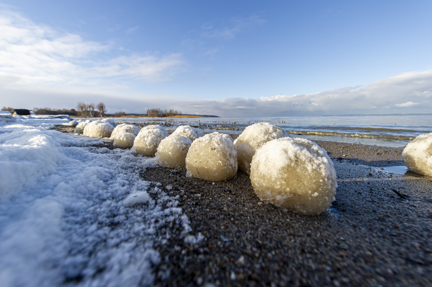 Lodowe kule nad Zalewem zdjęcie nr 255209