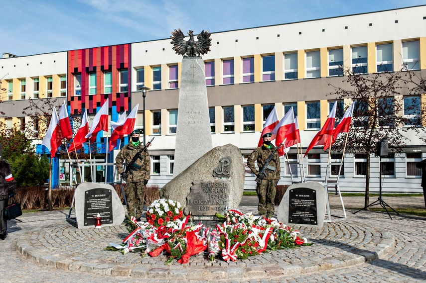 Organizacyjny fenomen. Osiem dekad temu powstała AK zdjęcie nr 256179