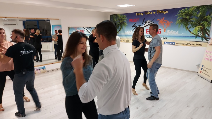 Zakochaj się w tańcu w szkole Salsa Elbląg! zdjęcie nr 256269