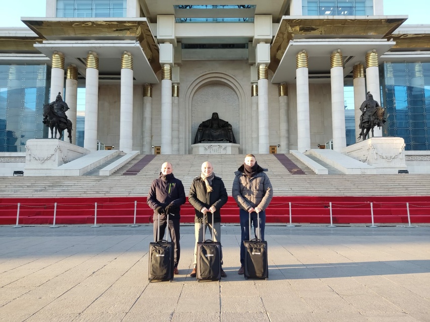 Elblążanie sędziują w Mongolii zdjęcie nr 257095