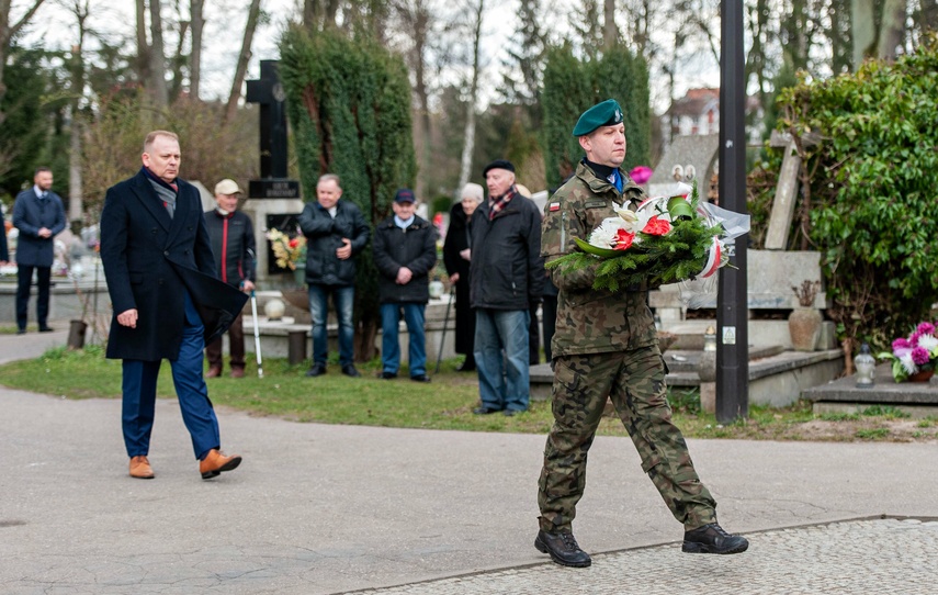 Ofiarom tragicznego lotu zdjęcie nr 258451