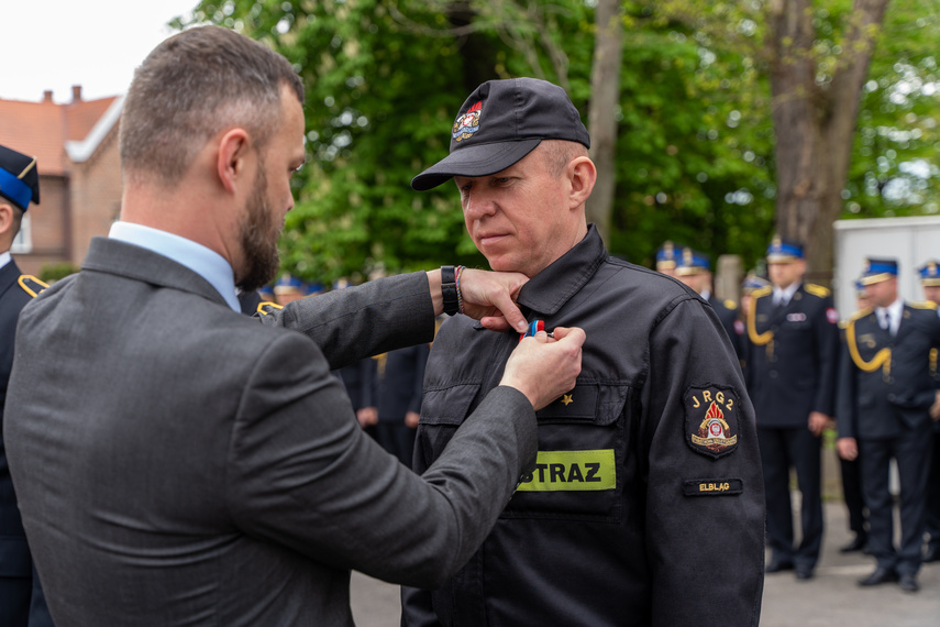 Awanse i nagrody dla strażaków zdjęcie nr 260544