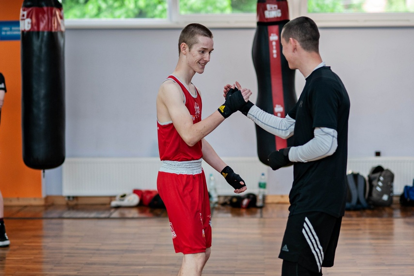 Treningowa szermierka na pięści zdjęcie nr 261150