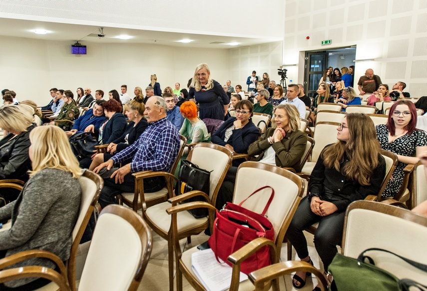 Są wspaniali i jest ich ośmioro zdjęcie nr 261351