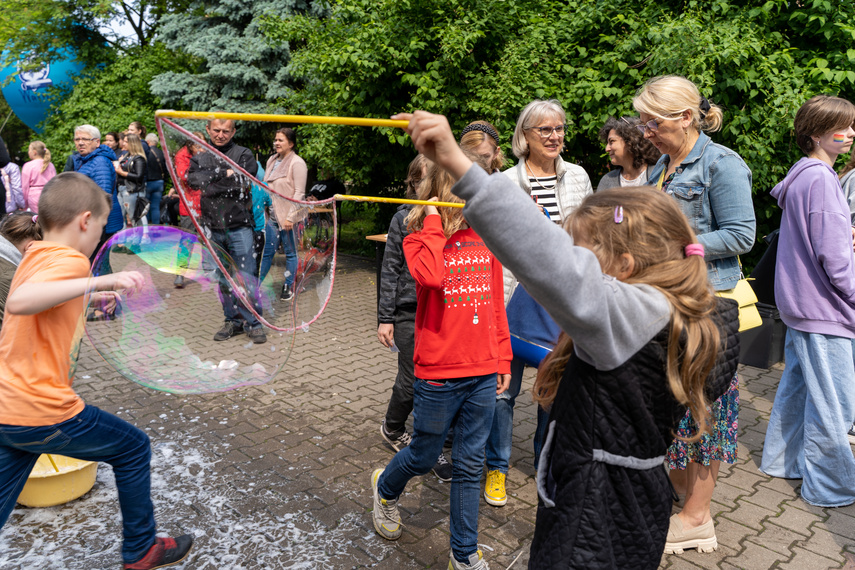 Festyn sąsiedzki z okazji Dnia Dziecka w SP 21  zdjęcie nr 261713
