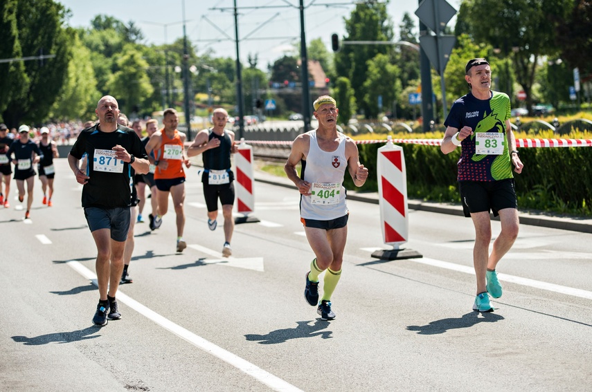 Biegowa rywalizacja pod znakiem Piekarczyka zdjęcie nr 261944