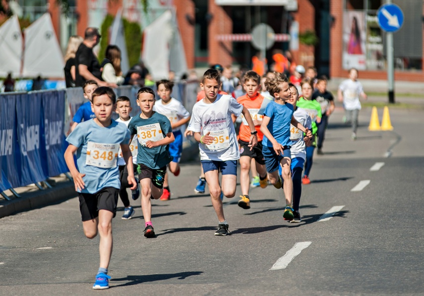 Biegowa rywalizacja pod znakiem Piekarczyka zdjęcie nr 261847