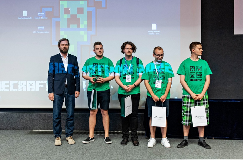 Poznaliśmy laureatów Minecraft Hackathon 2022 zdjęcie nr 262717