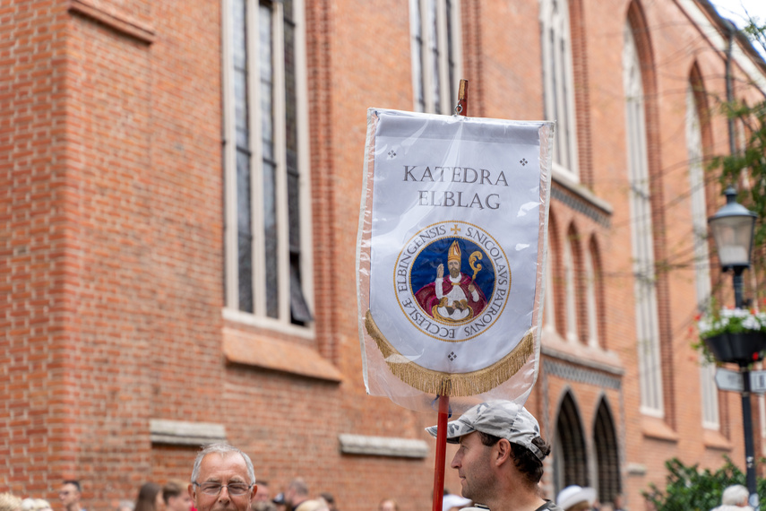 Pielgrzymi wyruszyli na Jasną Górę po raz trzydziesty zdjęcie nr 265949