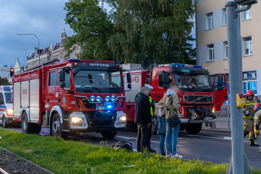 Wypadek na al. Grunwaldzkiej, trzy osoby w szpitalu. zdjęcie nr 270879