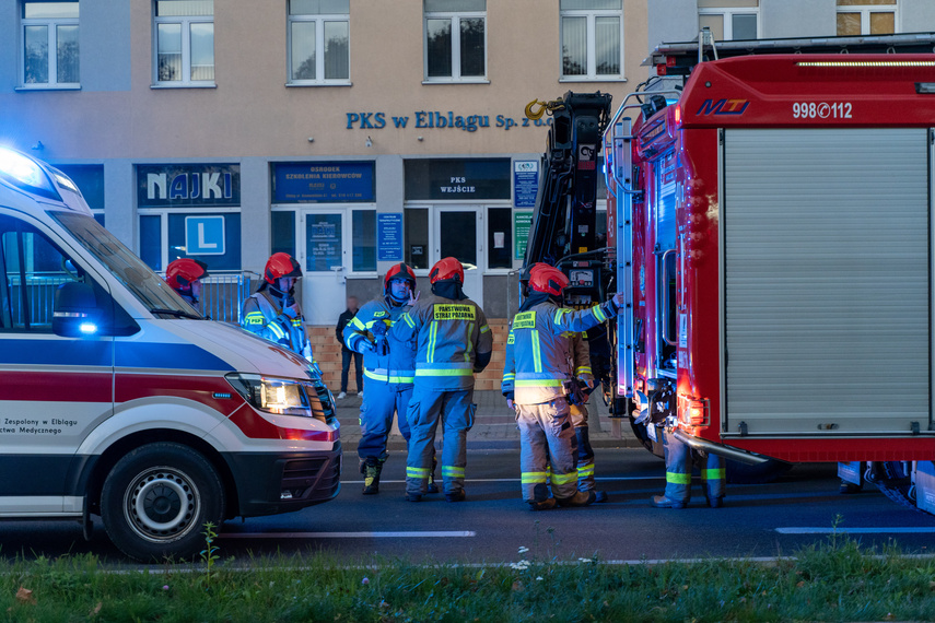 Wypadek na al. Grunwaldzkiej, trzy osoby w szpitalu. zdjęcie nr 270883