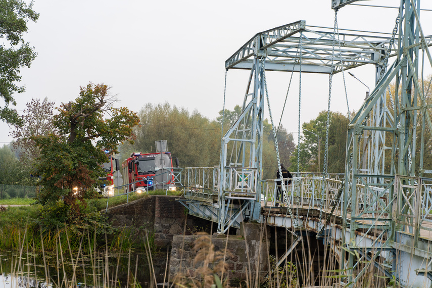 Elbląg Przerwany wał na rzece Tina. Winne bobry