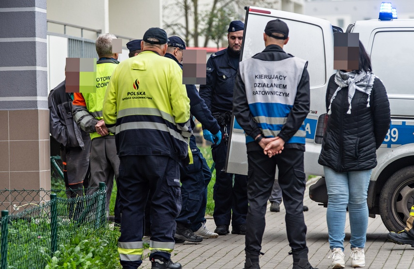 Mieszkaniec Robotniczej groził wysadzeniem budynku. Został zatrzymany zdjęcie nr 272318